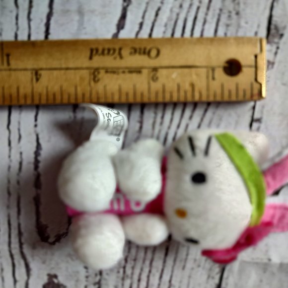 Hello Kitty PEZ Candy Dispenser Plush Clip Key Chain Sanrio Pink 3' - Picture 6 of 6